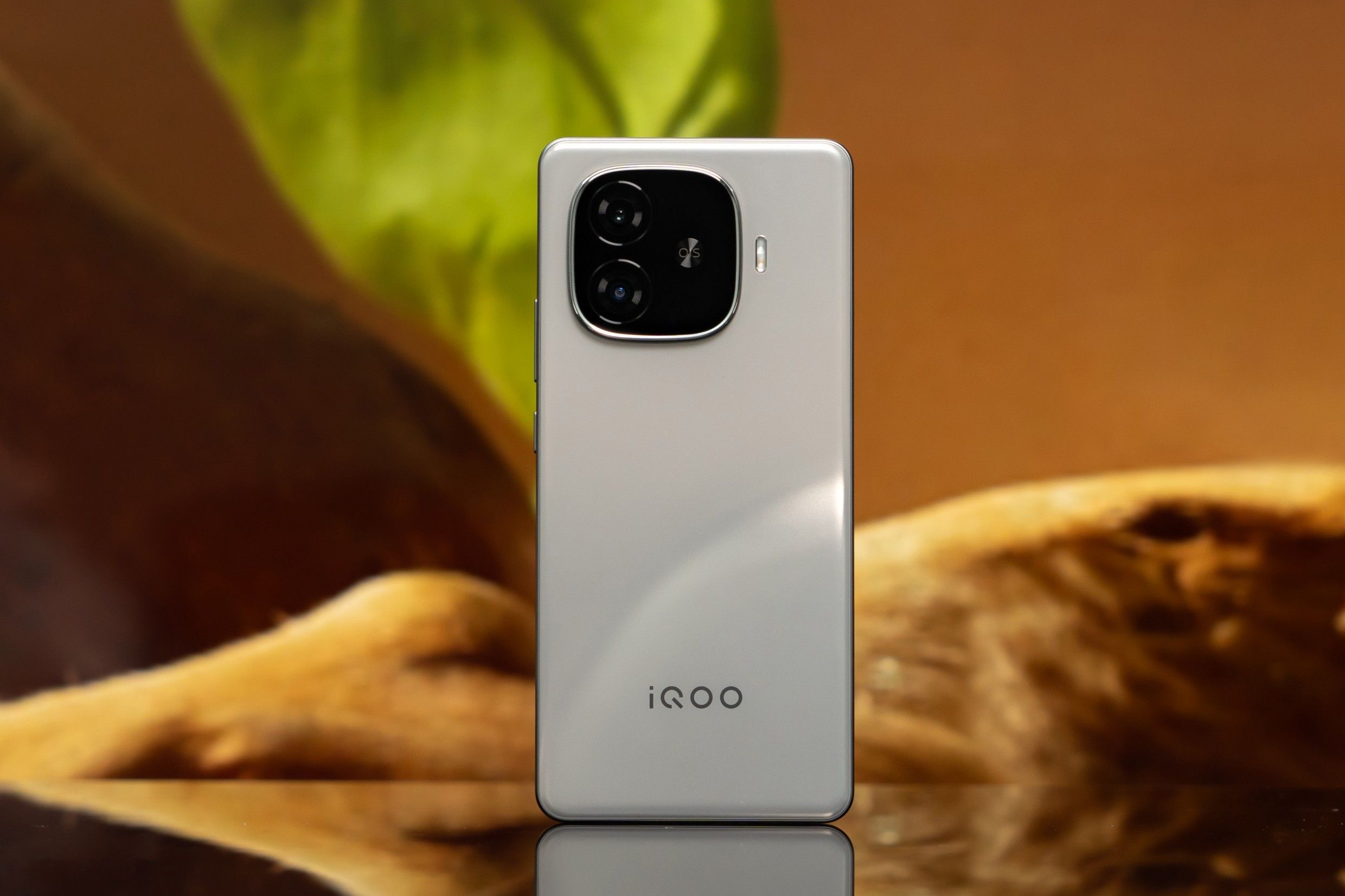 vivo iQOO Z9 Turbo+ Review : vivo iQOO Z9 Turbo+ Review :