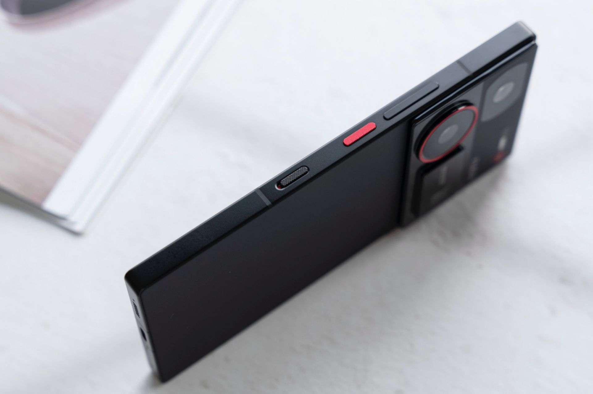 Nubia Z60 Ultra Review: the most image-savvy phone in 2023 is none other  than it