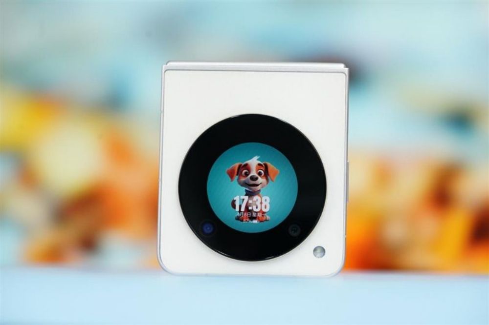 ZTE Nubia Flip Review
