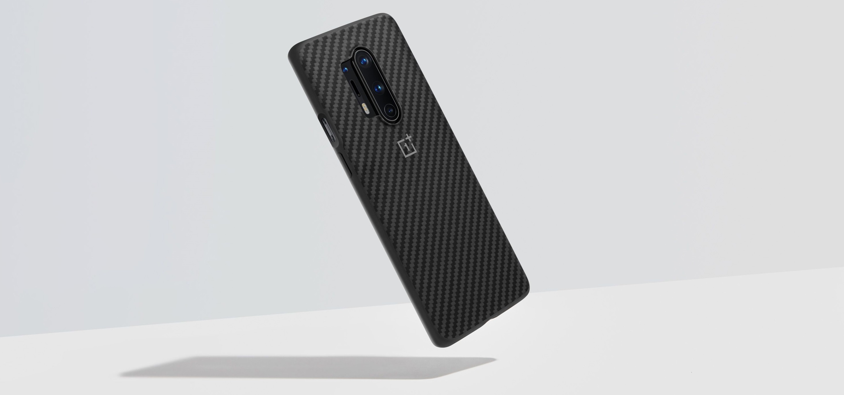 OnePlus_8_Pro_Bumper_Case_Karbon-01.jpg