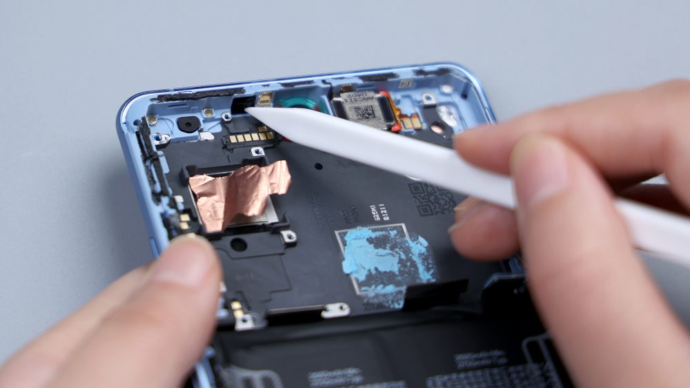 OnePlus ACE 3 Teardown