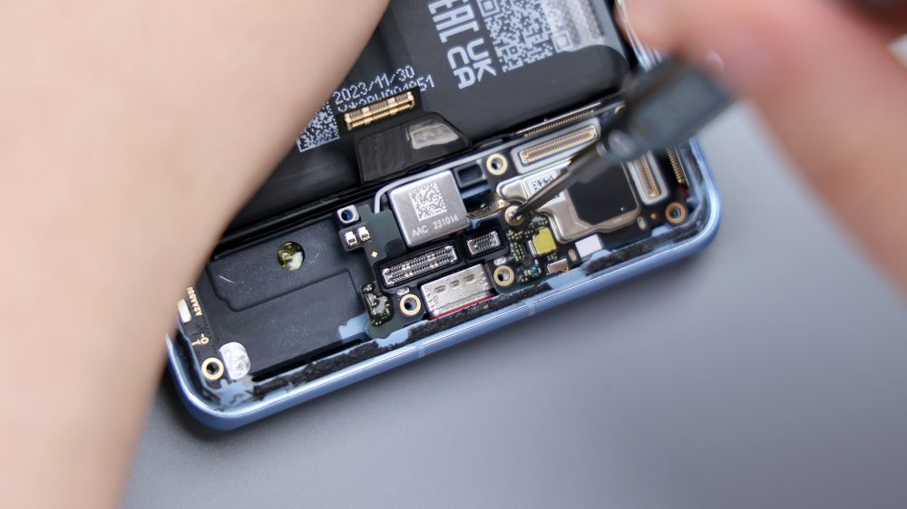 OnePlus ACE 3 Teardown