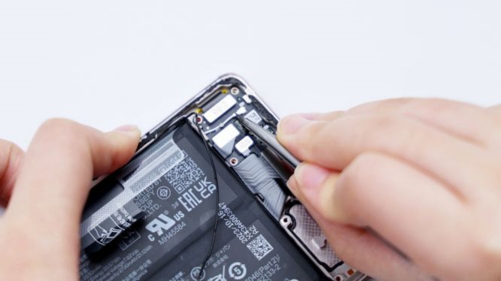 Realme GT5 Pro Teardown