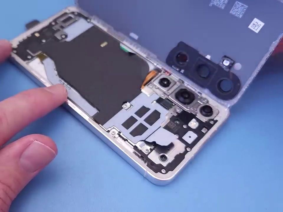 Samsung Galaxy S23 Teardown