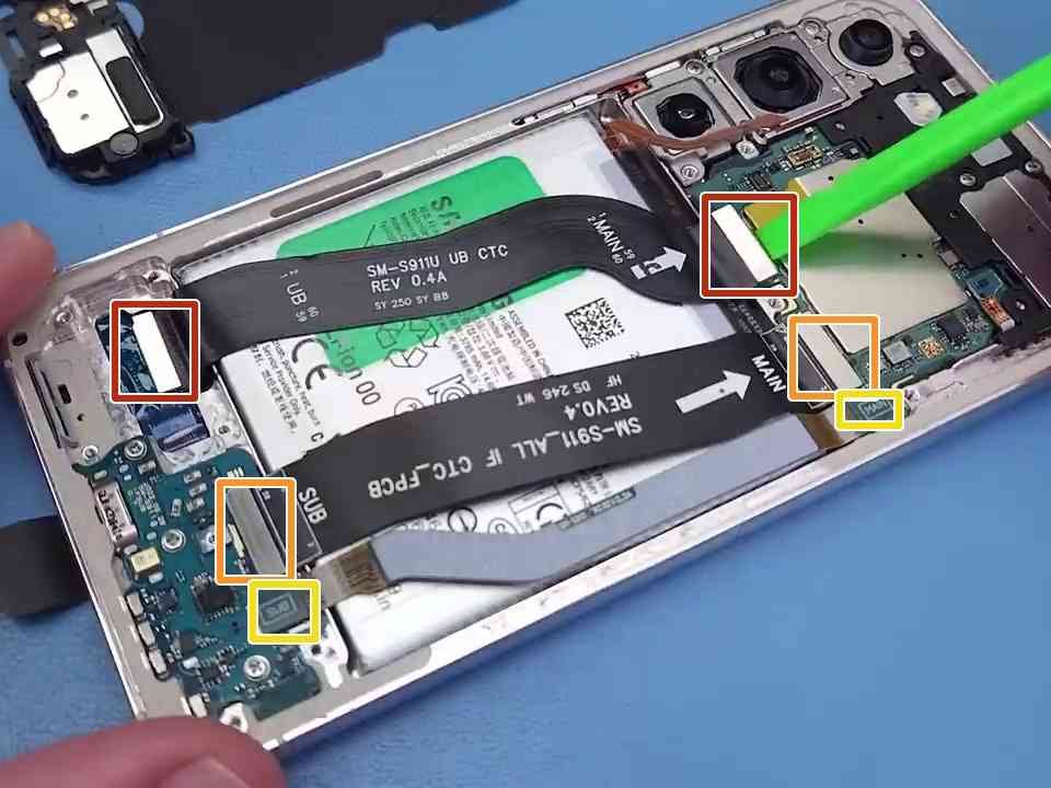 Samsung Galaxy S23 Teardown