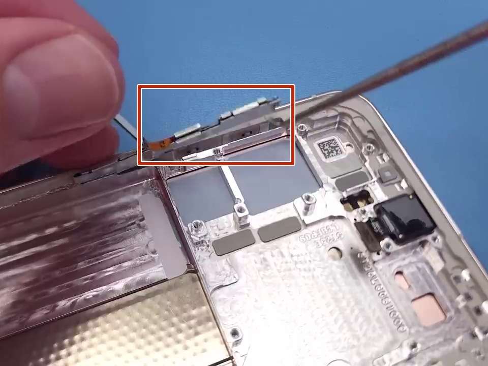 Samsung Galaxy S23 Teardown