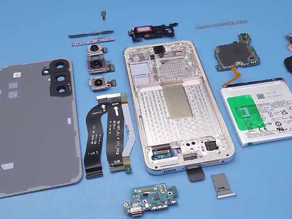 Samsung Galaxy S23 Teardown