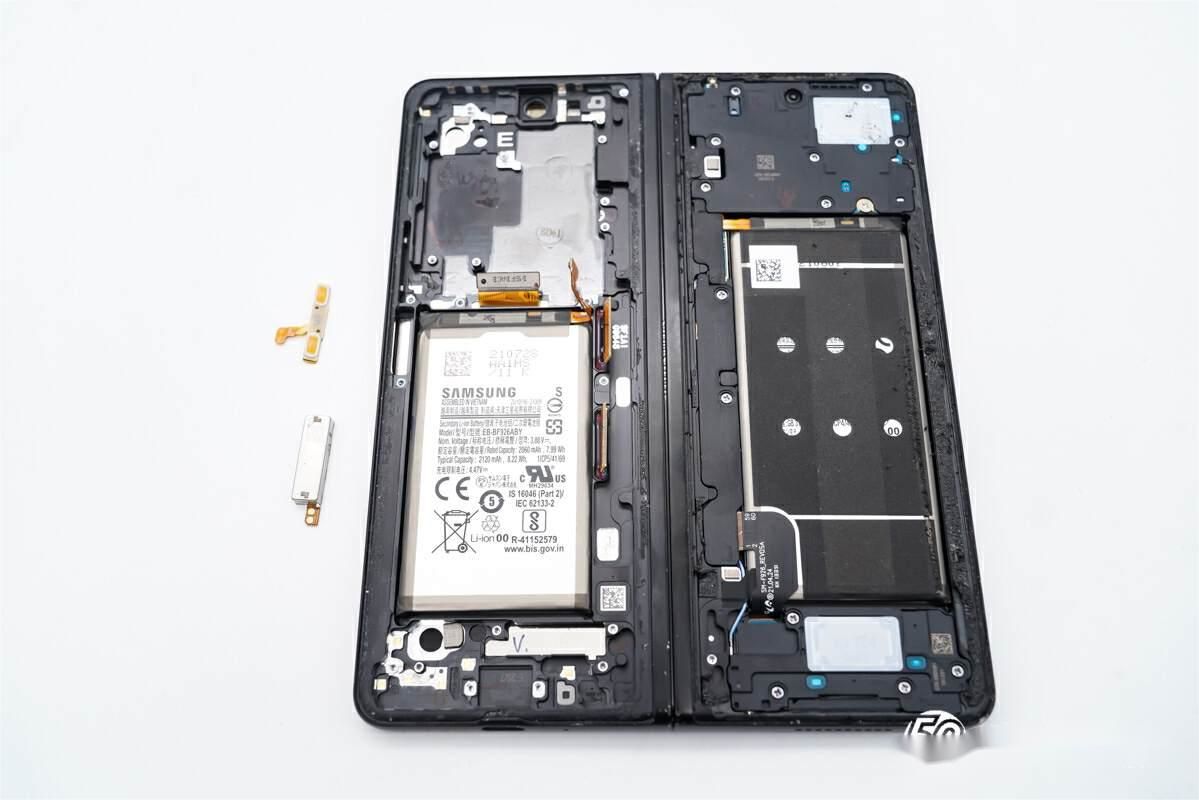 Samsung Galaxy Z Fold3 Teardown